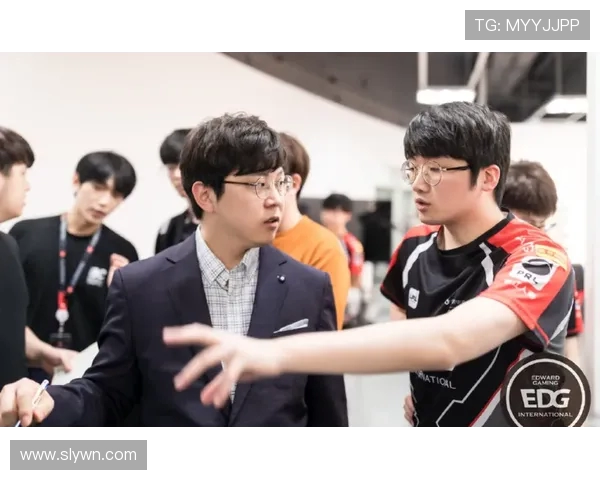 揭开EDG战队运营之谜：从战术到团队协作的全景分析